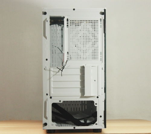 給你的電腦硬件一個漂亮的家 超頻三光愈側透機箱試用體驗